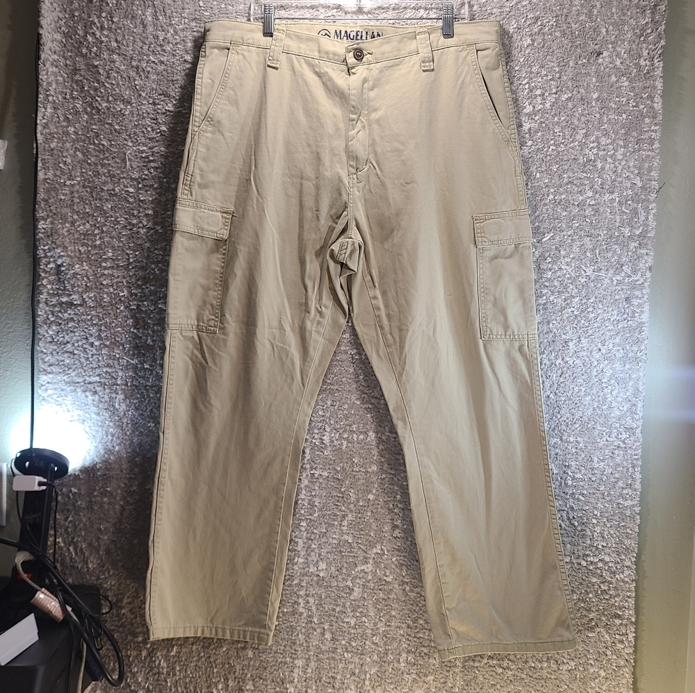 Magellan Kakhi Cargo Men Jeans 38X29 Brown‎ NWT